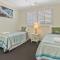 Seaside apartment minutes from Sunshine Beach