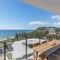 Ambience on Burleigh Beach