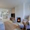 Luxury 1 bed cottage with hot tub and log burner - Great Massingham
