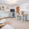 North Cottage, Alderton
