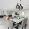 Swainson at M1 - Penthouse