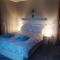 Self catering upstairs apartment at Tradcottage