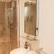 32A, Buxton