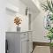 LUXOMES - New Central Design Studio - Kitchen - Parking