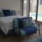 6 on Western Guest House