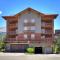Spacious, Mountain Chic, Close to Ski Lift 1 bedroom - TM316