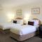 Carlyle Suites & Apartments - Wagga Wagga