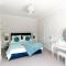 NORTH BEACH HOUSE - 3 Bedroom Fully Equipped Spacious House Perfect for Family Getaways in Bridlington