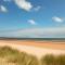 NORTH BEACH HOUSE - 3 Bedroom Fully Equipped Spacious House Perfect for Family Getaways in Bridlington