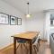 Bright, Central & Modern apartment