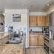 Condo with Views and Hot Tub Access in Silverthorne! - سيلفرثورن