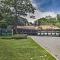 Wintergreen Resort Retreat: Ski, Hike, Golf!