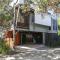BEST OCEAN VIEWS ON STRADDIE + SUNSET DECK