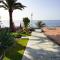 Lidia & Paco Home two bedrooms beachfront