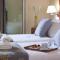Avantis Suites Hotel