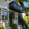 Haus mit Sauna und privatem Badeteich in Anif bei Salzburg