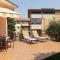 MillyHolidays - Apartment Lillà in the Center with Private Garden and Spa Pool