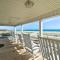 Peaceful Cottage By The Sea Oceanfront Home!