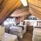 Tahoe Vista Cabin with Deck 1 Mi to Kings Beach! - Тахо-Віста
