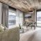 Perfect Lodgings Panorama