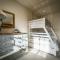 Beautiful Grade 2 listed building - West Wing