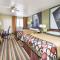 Super 8 by Wyndham Brookhaven