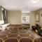 Super 8 by Wyndham Brookhaven
