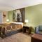 Super 8 by Wyndham Brookhaven