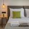 Aegean Breeze Luxury Apartments next to the sea