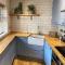 The Captains Nook-Hot tub