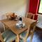 Snowberry Cottages No1