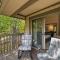 Less Than half Mi to Sugar Mountain Resort Cozy Condo!