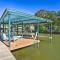 Cedar Creek Lake Home Private Dock and Hot Tub - Gun Barrel City