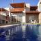 Next to Haraki beach , taverns bars & 10 to Lindos - Haraki