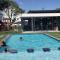 The Jade Somerset West Beachfront Apartment with Pool & Mountain Views