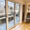 Farndale House-Hot tub