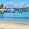 Family Getaway to Manly Beach plus free onsite parking, stroll to beach, cafes - Sydney