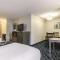 La Quinta by Wyndham Kansas City Airport