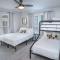 Stylish 4 Br2Ba Renovated Home Near Downtown - 圣安东尼奥