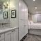 Aspen Condo with Mountain Views and Ski Access!