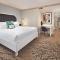 Carlyle Inn