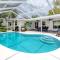 Modern Home, Heated Pool, Close to Beaches! - Tarpon Springs