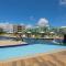 Apartamento com Piscina 1 no Muro Alto Cond Club - 413