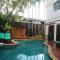 Rich Lanna House