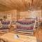 Beary Cozy - Hot Tub, Fireplace, Free attraction Tickets!!!