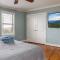 Premium WIFI! Luxurious Home in ASHEVILLE with PRIVATE Hot tub!