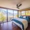Luxe Modern Timberframe - Iconic Panorama Views with AC