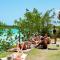 The Yak Lake House - Hostal - Bacalar