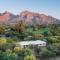 @TucsonMuralHouse w/pool & hot tub on golf course