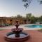 @TucsonMuralHouse w/pool & hot tub on golf course